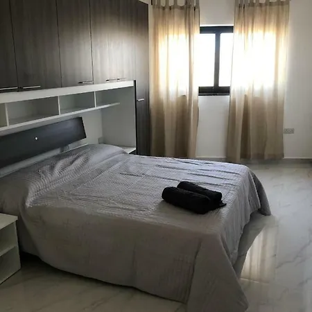 2 Bedroom Penthouse With Sea Views- Qawra * St. Paul's Bay